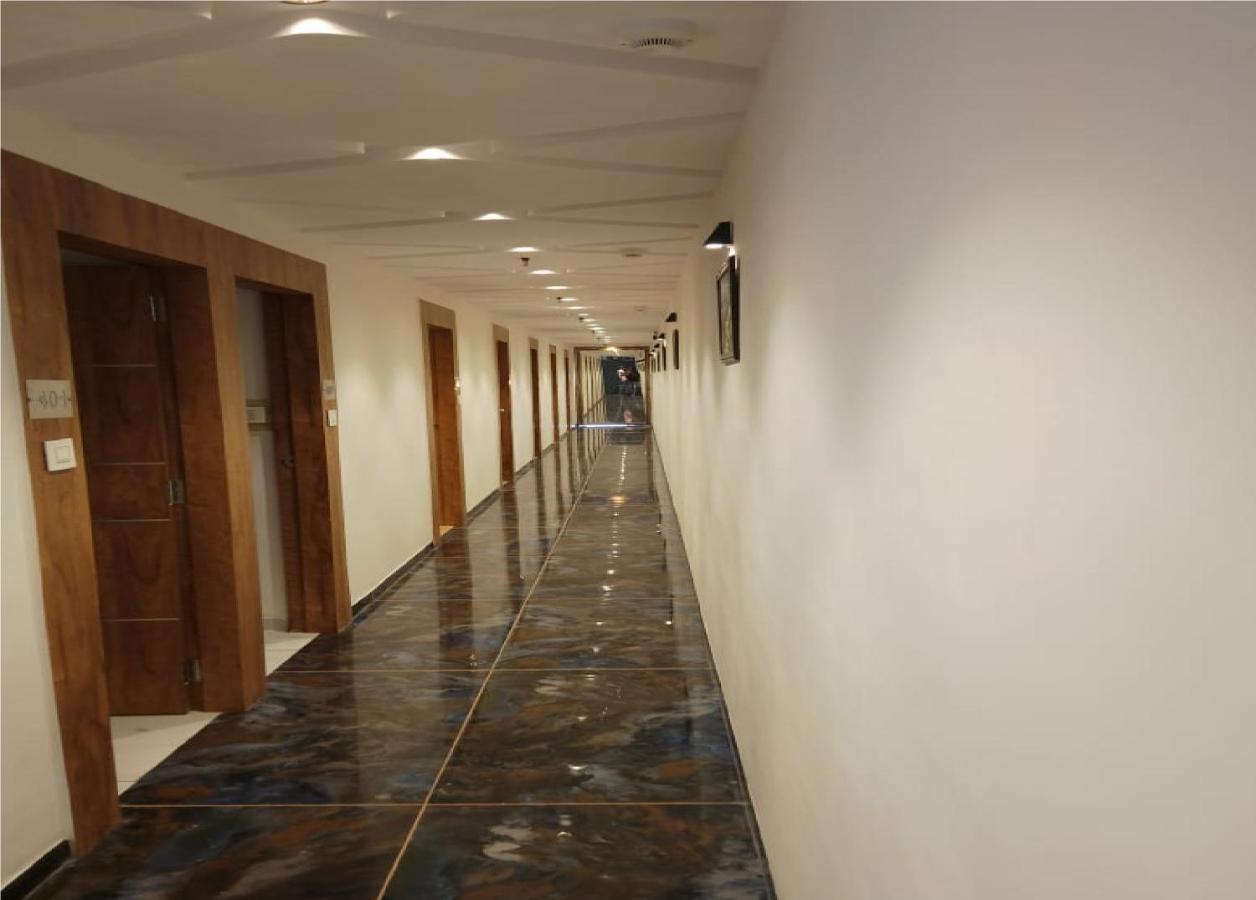 Hotel Lotus Villa Amhedabad Dış mekan fotoğraf